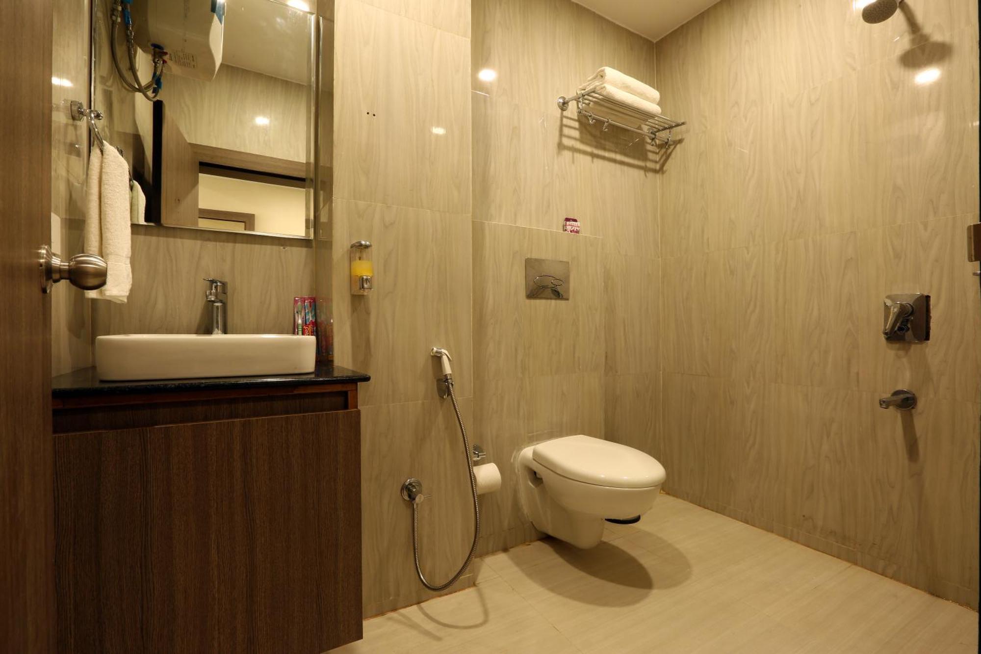 Hotel Aerostay Residency Igi Airport Delhi 新德里 外观 照片
