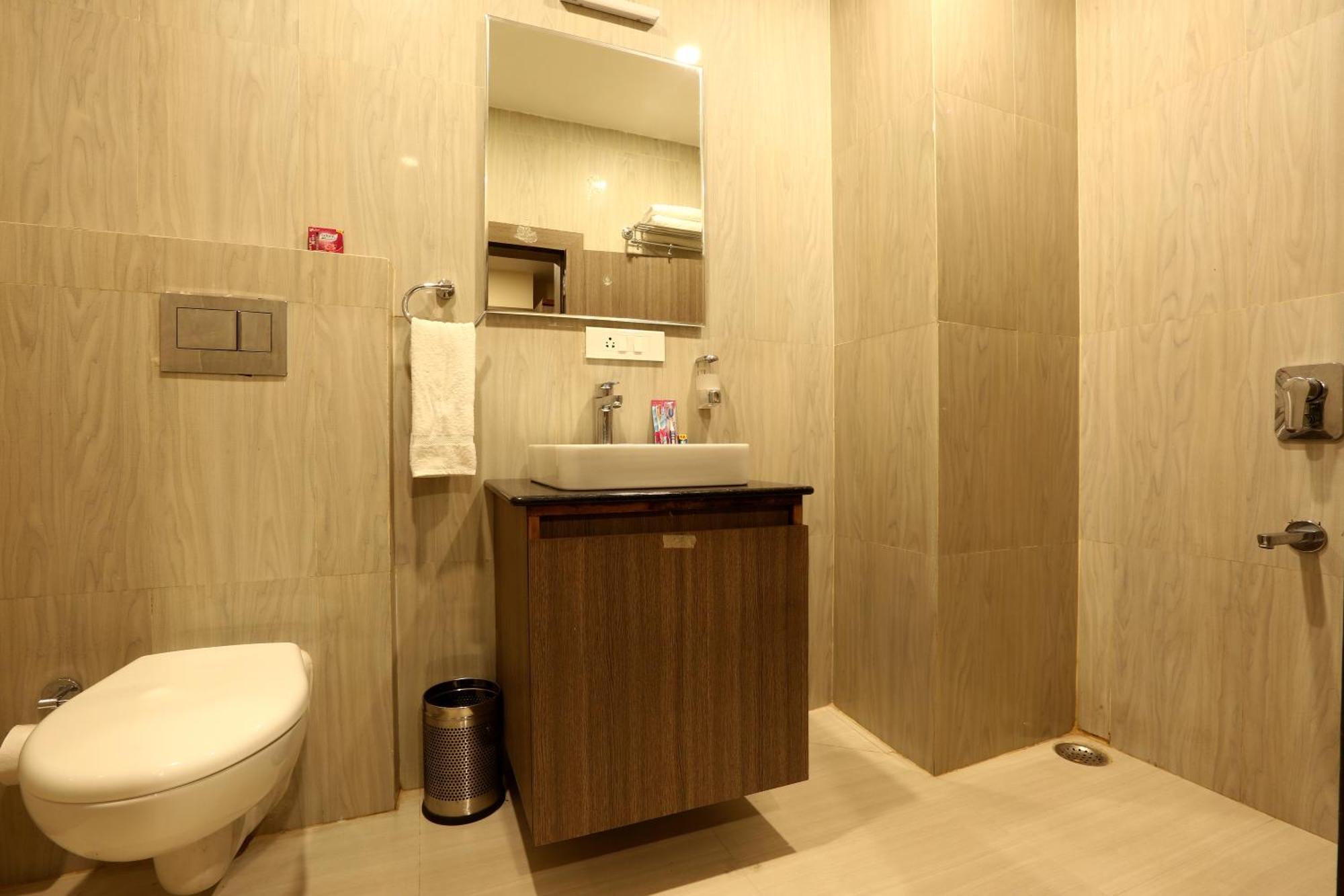 Hotel Aerostay Residency Igi Airport Delhi 新德里 外观 照片