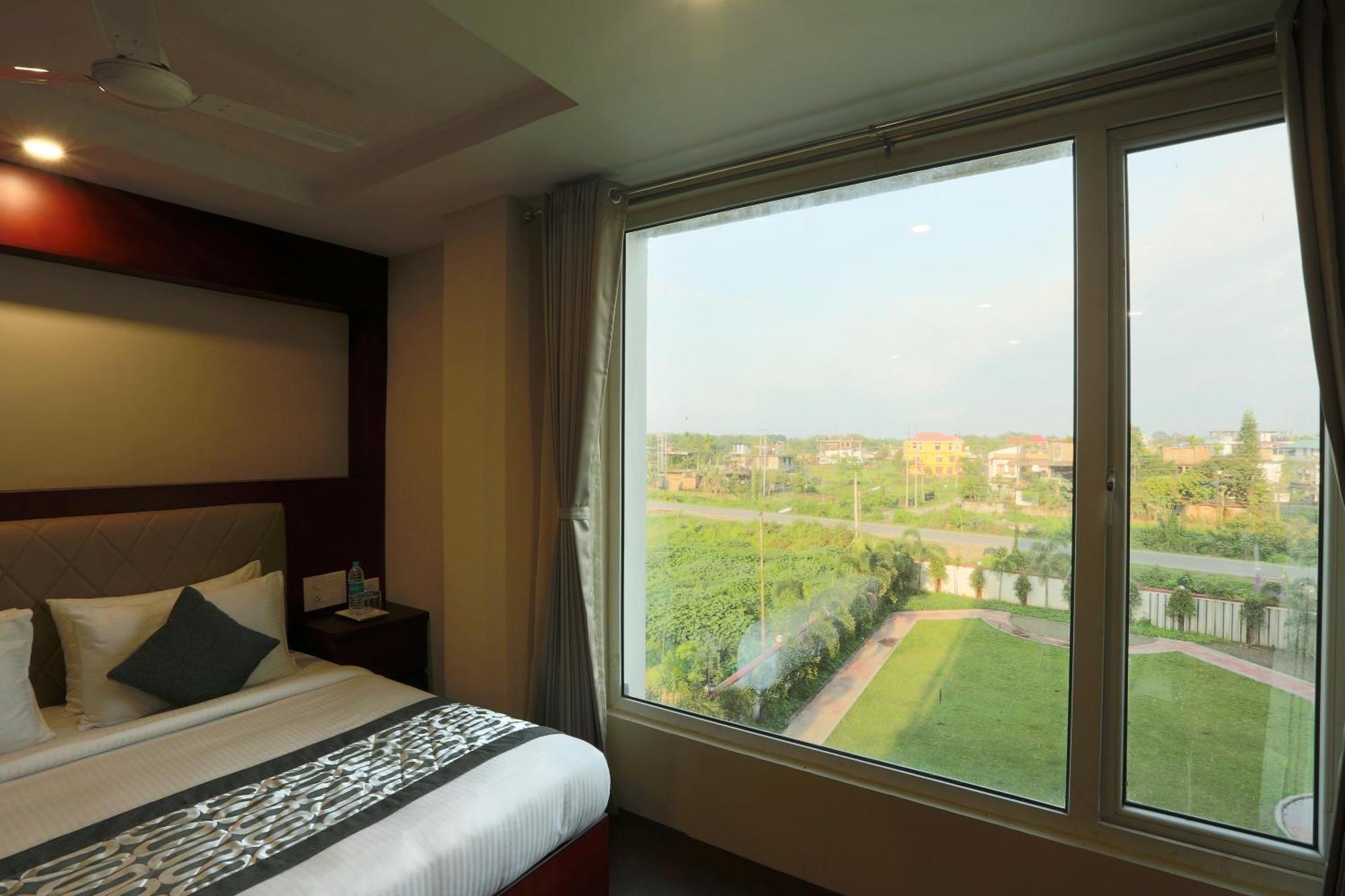 Hotel Aerostay Residency Igi Airport Delhi 新德里 外观 照片