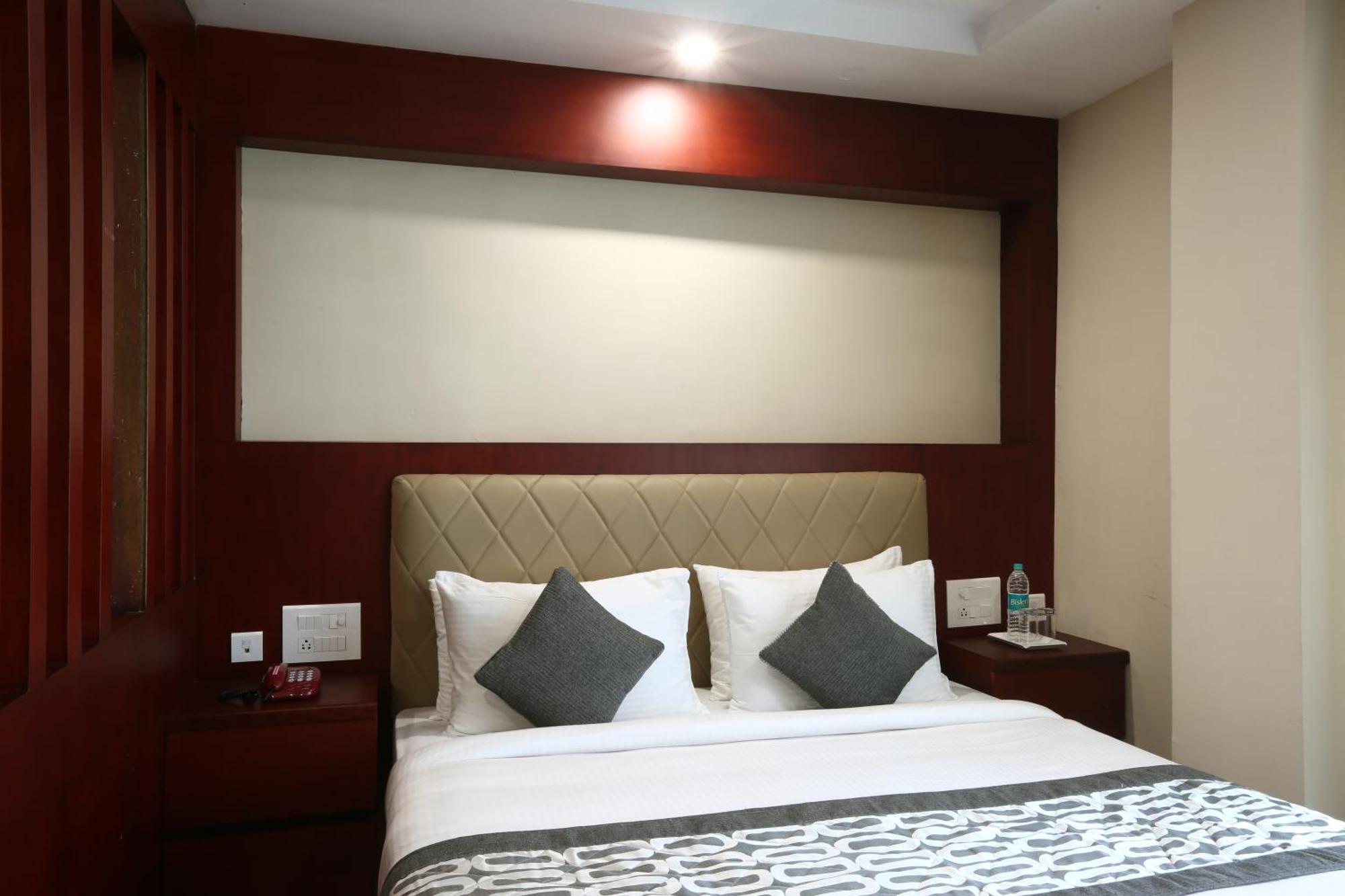 Hotel Aerostay Residency Igi Airport Delhi 新德里 外观 照片